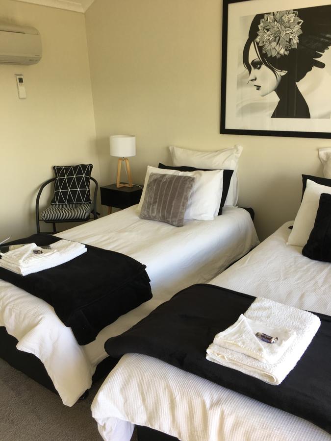 Rosewhite House Bed and Breakfast Myrtleford Εξωτερικό φωτογραφία
